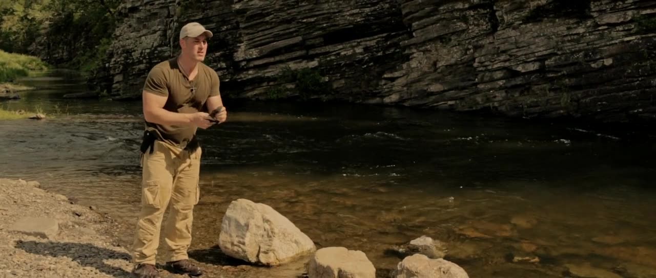 Man-Vs-Bigfoot-2021-720p-WEBRip-YTS-MX.j