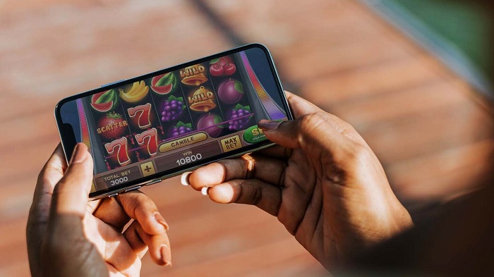 How Do Mobile Slots Differ from Desktop Slots