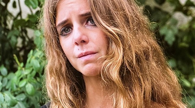 LA PELÍCULA “BAJO LA PIEL DORADA”, DE ZOE BERRIATÚA, COMIENZA SU RODAJE ¡EXCLUSIVA!
