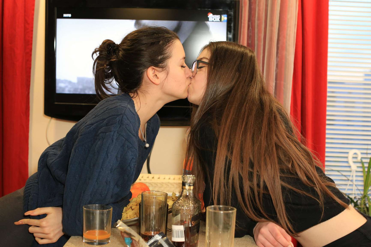 A51A0237xx2MP_Resizex