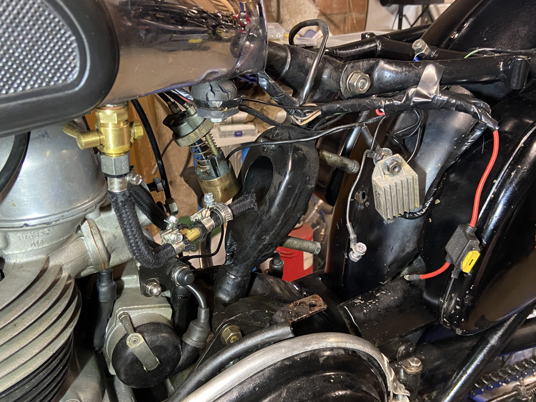 319B0FE4-7B31-4BA3-9FE7-14201536B8CB