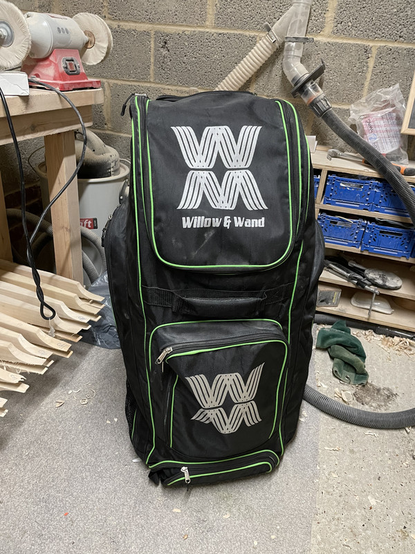 79C550A3-509B-4504-A06C-69285841C922