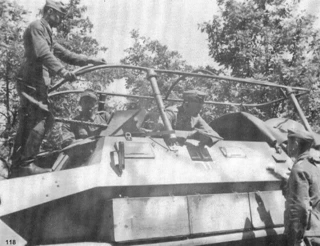 Carro comando SdKfz 251 6 Ausf A. Mayo 1943 Carro comando SdKfz 251 6 Ausf A. Mayo 1943