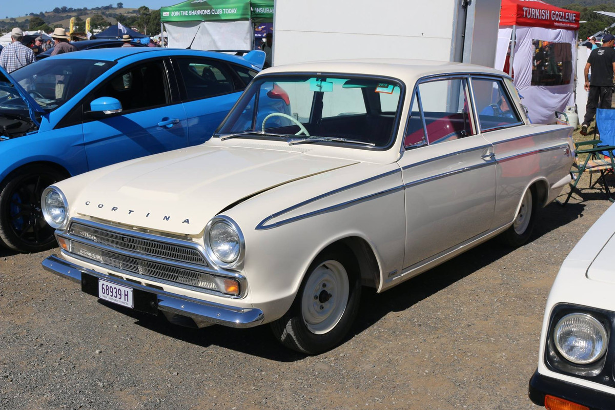 31543884_10215774326300017_5336215768260411392_o