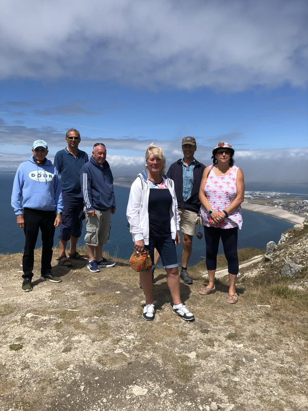 0E8D1FF7-397B-4540-AECA-C09BAD2030F6