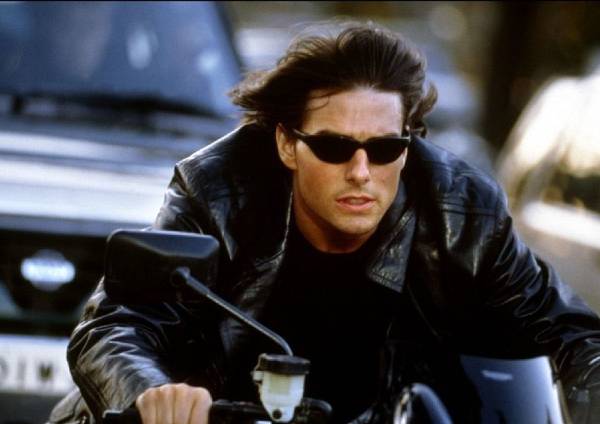 Mission: Impossible 2 (2000) Mission: Impossible 2 (2000)