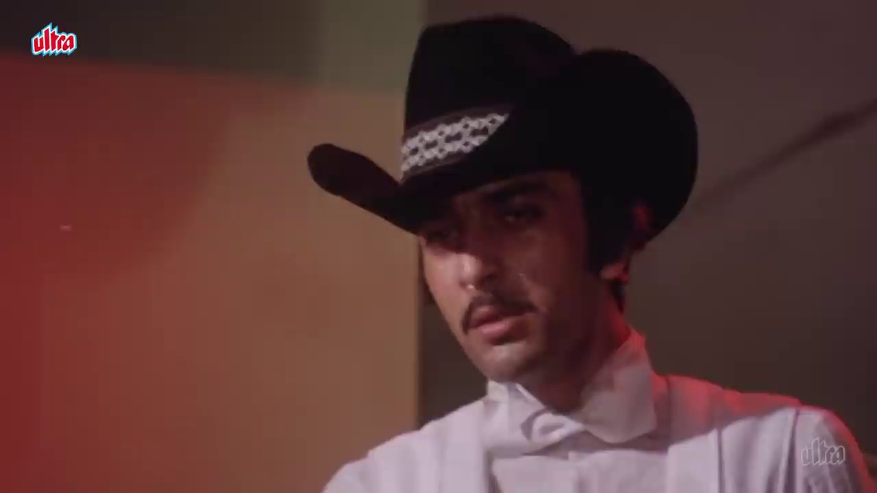 Vidhaata-1982-WEBRip-Hindi-720p-x264-AVC-AAC-2-0-mkv-0003