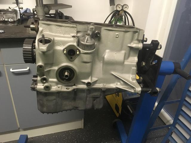 465E6560-4687-48BF-BDE5-505B8896BD1E