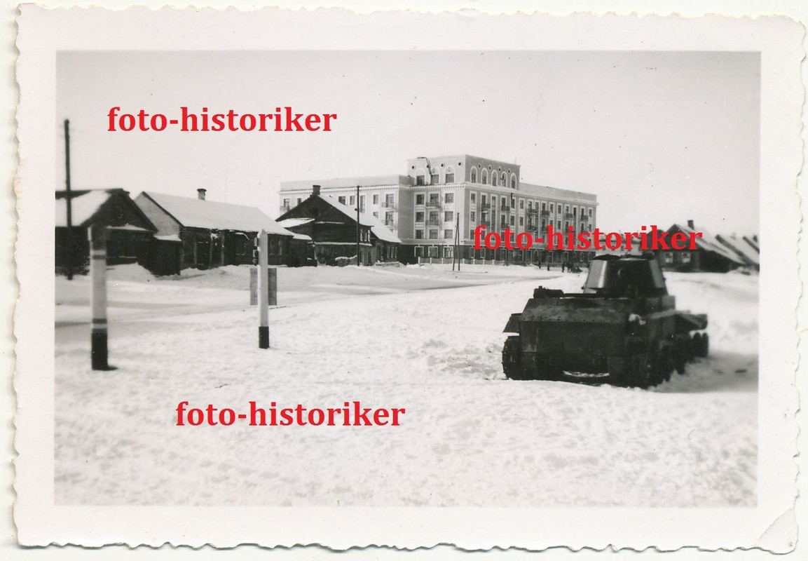 Straßenansicht Pleskow russischer BEUTE Panzer P