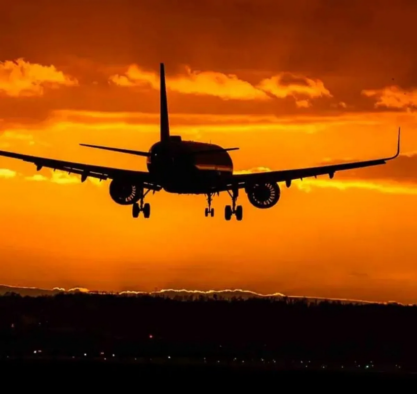 Aterrizaje de emergencia: Pasajero intenta suicidarse en vuelo de Tailandia al Reino Unido