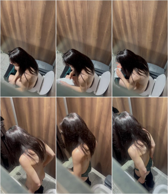 [Image: Toilet-Overhead-Peeing-2.jpg]