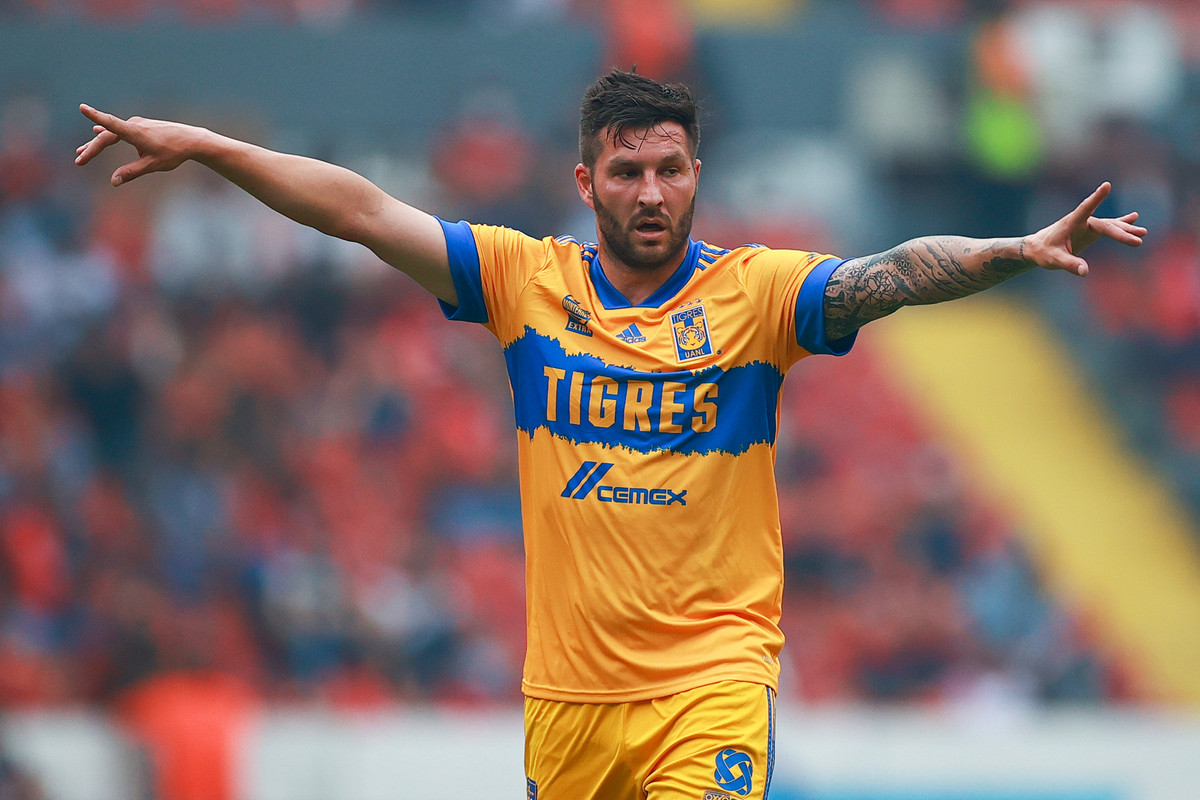 Indignada la afición de Tigres por esto que le hicieron a un fan de Gignac