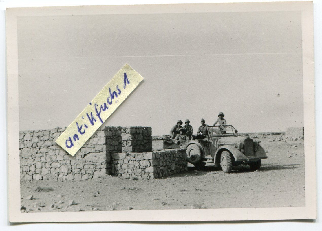 Kübelwagen mit Minen-Flug vor Tobruk in Afrika b