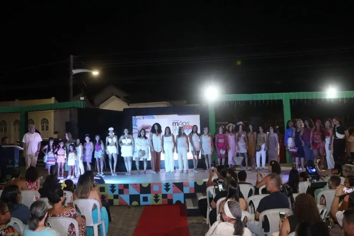 "Mãos que Tecem Cultura: do Fio ao Palco" reúne grande público na Praça Centenário e celebra o talento dos artesãos miguelenses