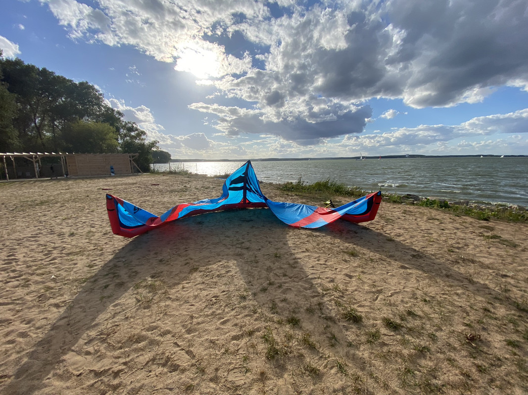 0B668136-D780-4FB5-B9AD-5D1F7A14AF79