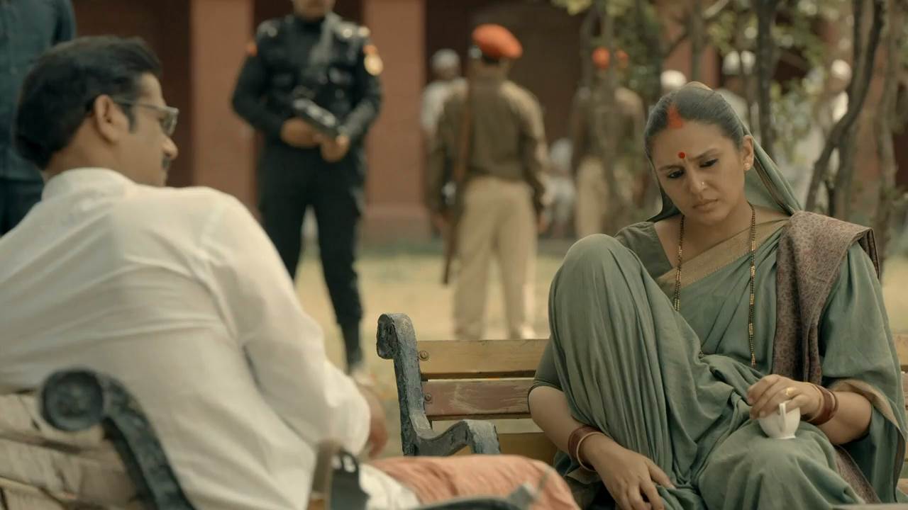 Maharani (2021) Season 1 [Hindi + Tamil + Telugu + Malayalam + Kannada] WebRip 480p 720p ESub - Complete Screenshot
