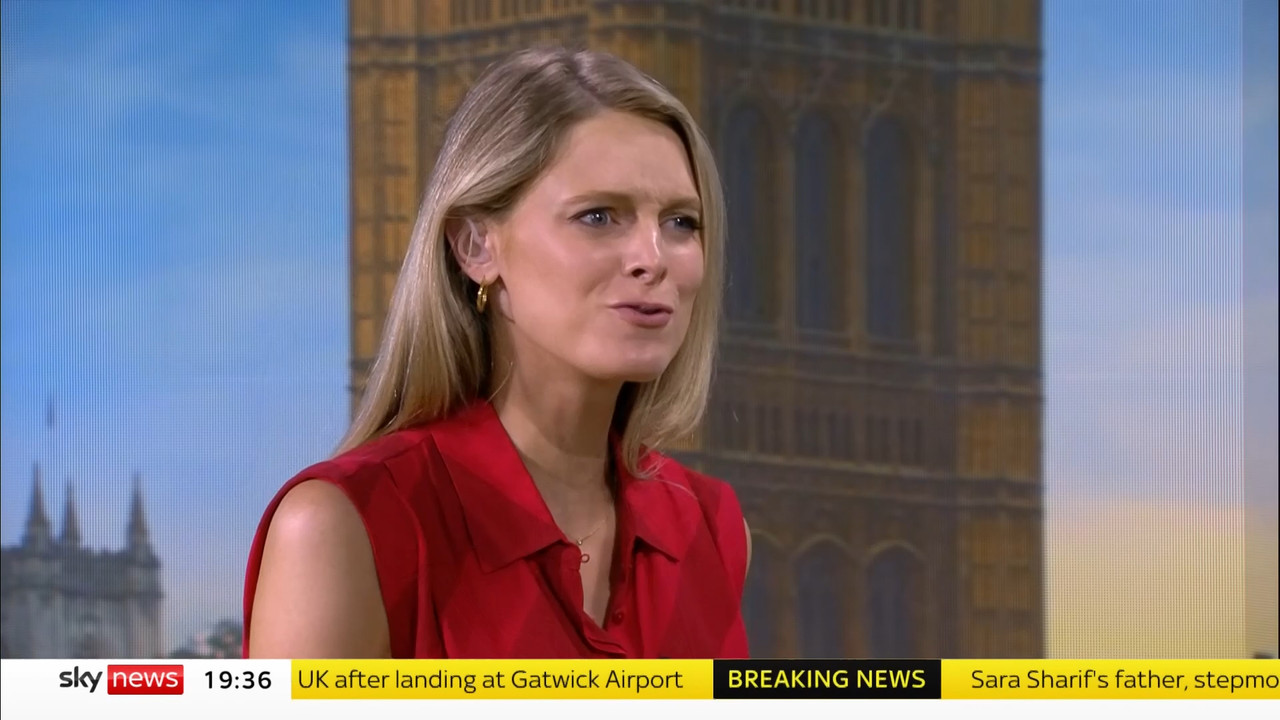 09.13 - 19.00.01 - Politics Hub With Sophy Ridge. Interviews, insight....ts_snapshot_37.24.472