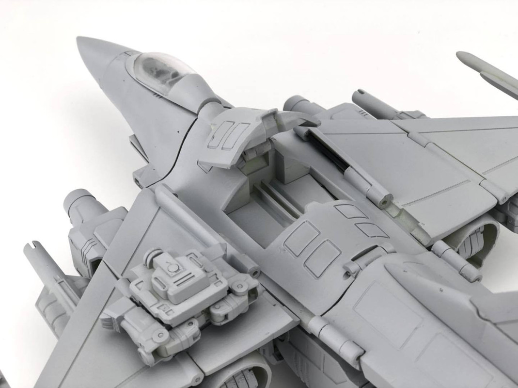 Fans-Hobby-MB-23-Dreadwing-Buster-24