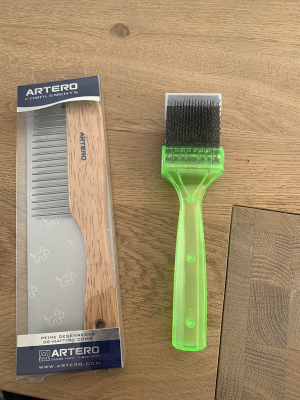 B5C4046D-6FB6-42B0-94D4-A70407CFEB99