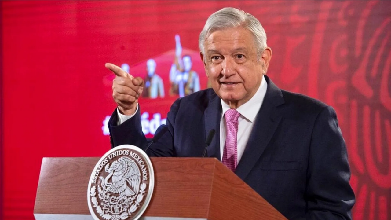 Opositores están su derecho de presentar controversia constitucional al Plan B: AMLO