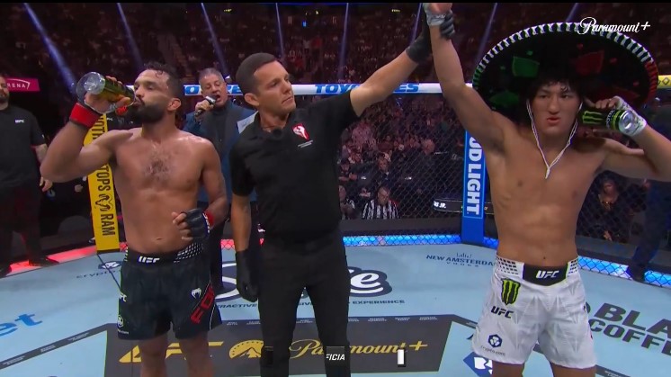 Раул Росас победи Роб Фонт с решение