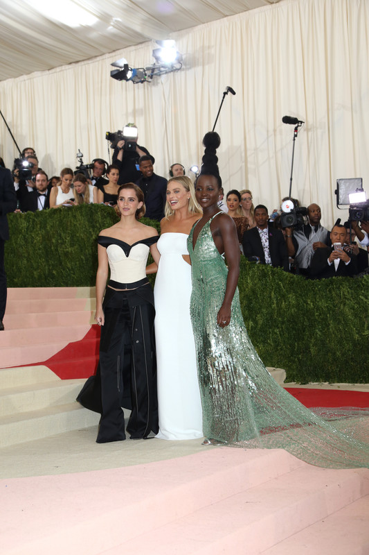 emmawatson-updates.com (222)