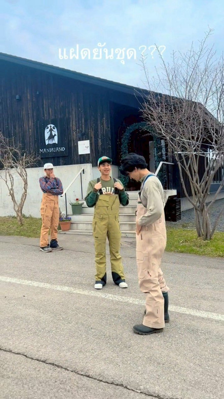 LINE-ALBUM-2142025-250421-3