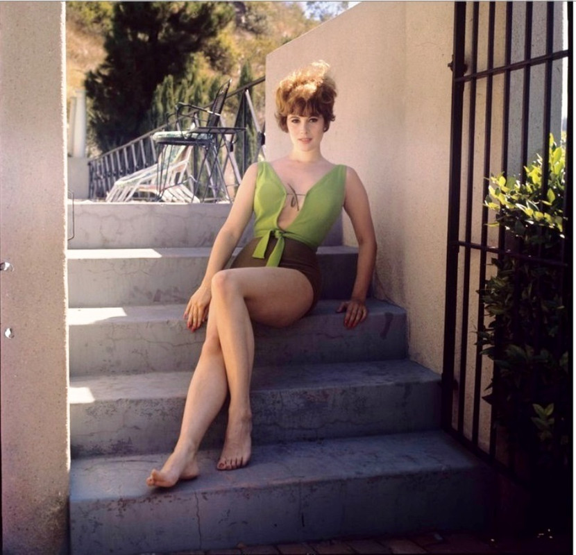 Jill_St_John_b60