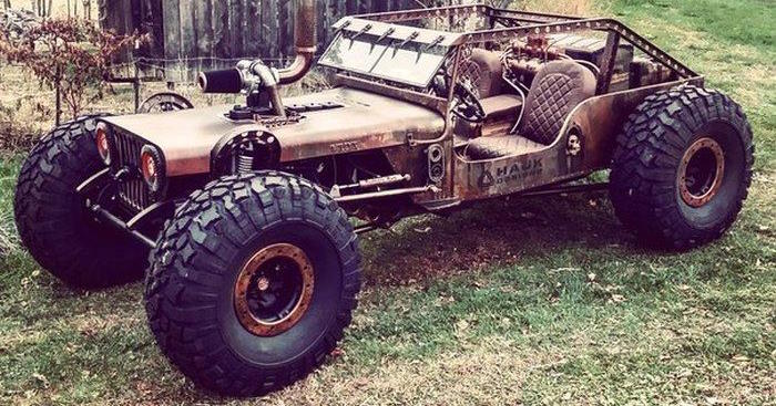 Photo of a Jeep like Rat Rod car that served as inspiration for this LEGO Technic MOC