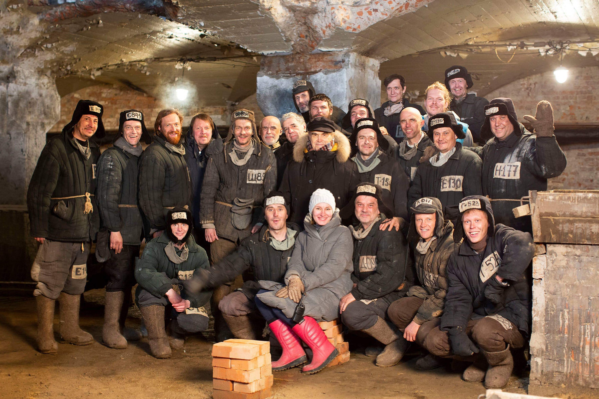 9EE15471-A364-43C8-89D1-7D4F22FFBB36