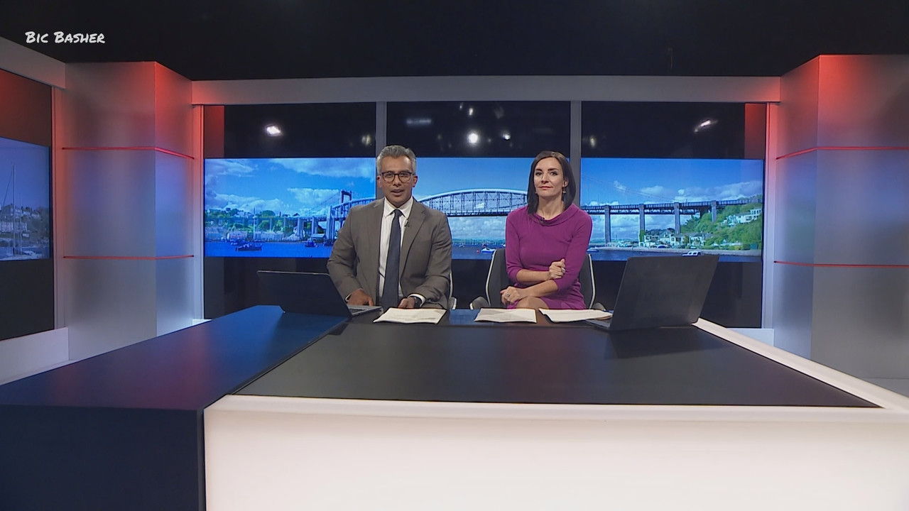 08.05 - 18.00.00 - ITV News West Country. Breaking news and current s....ts_snapshot_23.42.406