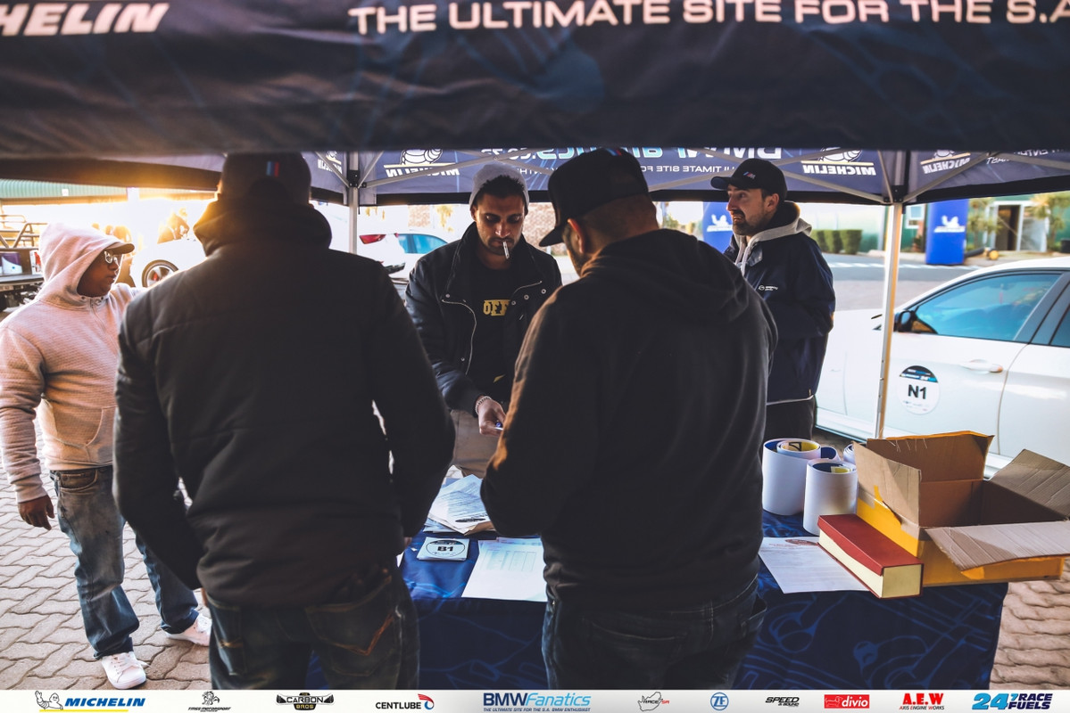 BMWFanatics RD19 Divio (3)