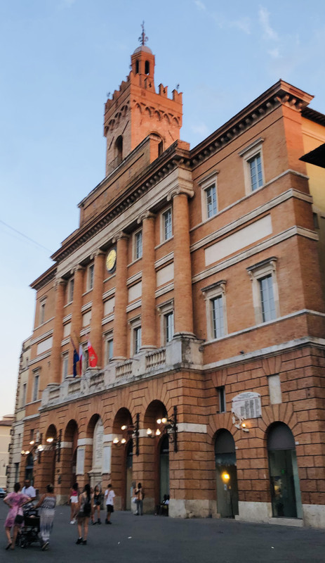 32DFEBA6-1314-4453-81F5-4F954D9279DB