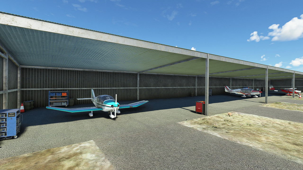 Thruxton-Aerodrome-EGHO-12.jpg