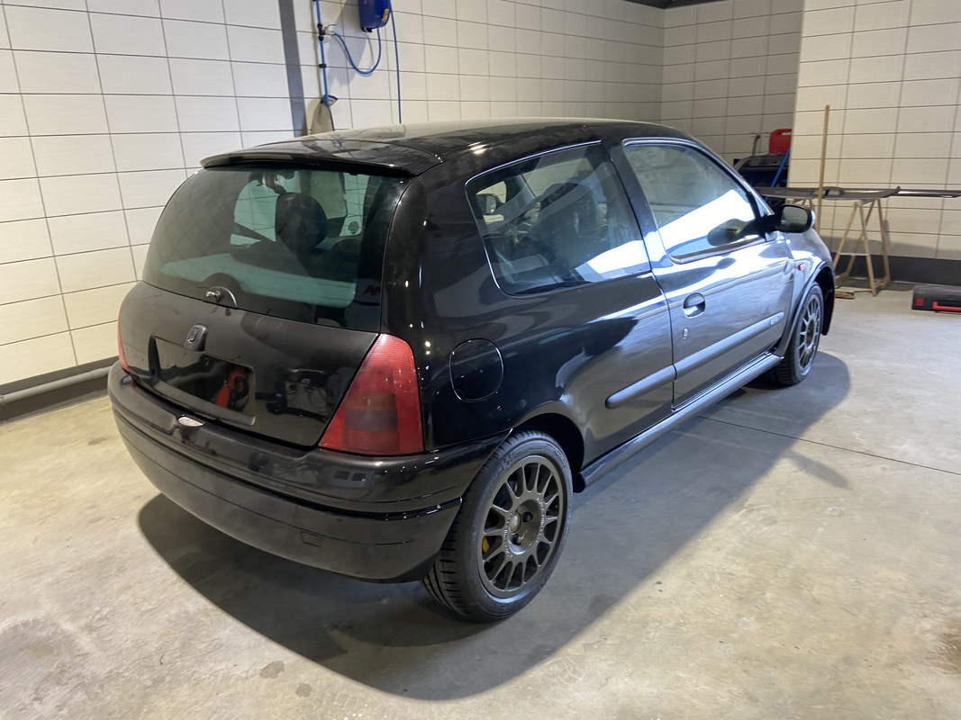 59BA8893-3CDA-4581-BFBE-8E2BD9D8363A