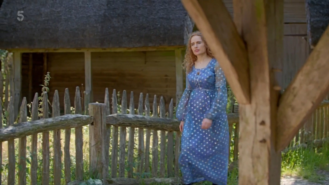 2023-01-14_20_30_Channel5_Secrets-of-the-Royal-Palaces_3x2.mp4_snapshot_48.00.177