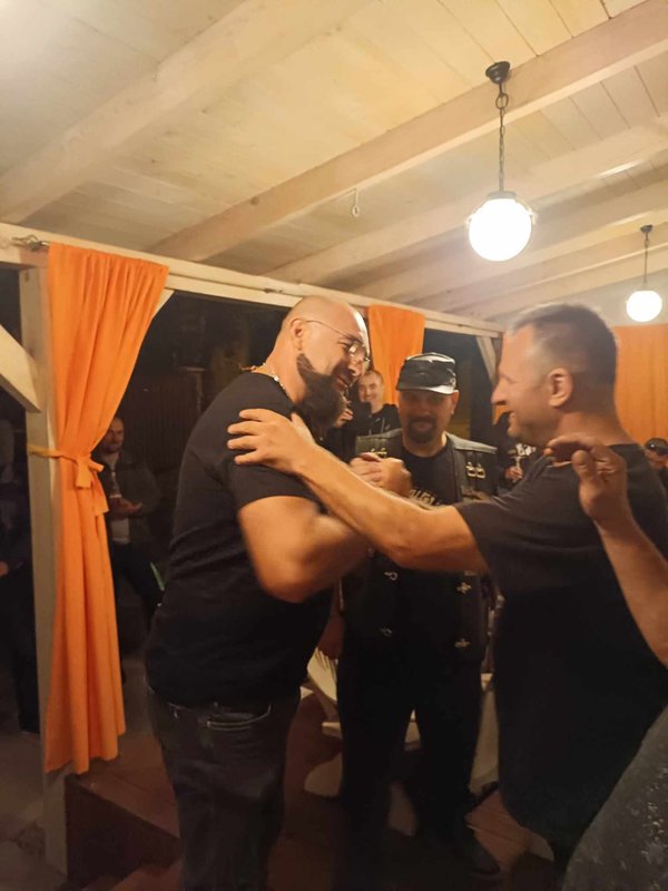 658e5ee9-d754-4b5b-9f64-7515f048f563