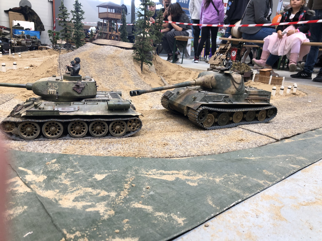 B95BDCEA-E3EF-4743-A173-49D7B56CC277