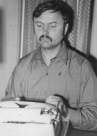 Анатолий Поперечный