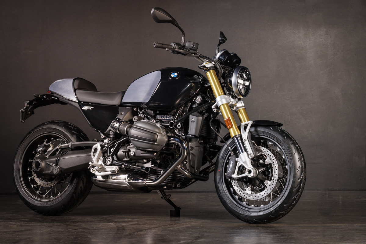 P90504413_highRes_bmw-r-12-ninet-studi