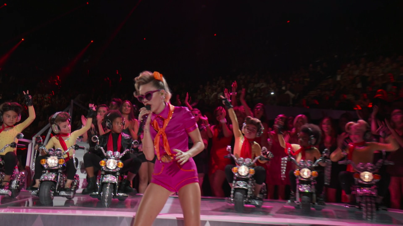 11. Miley Cyrus - Younger Now[(007121)13-10-11]