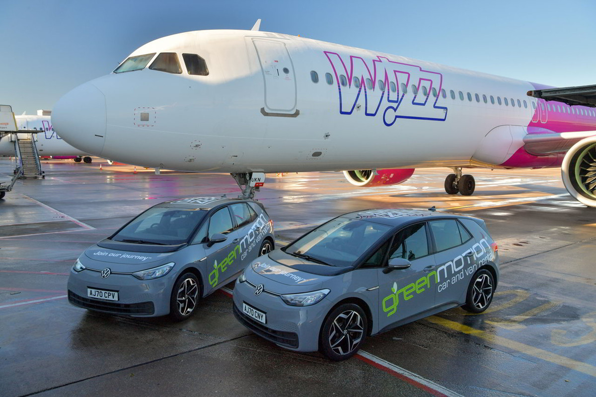 Wizz Air: Sostenibilità a Premi per i clienti che noleggiano Auto