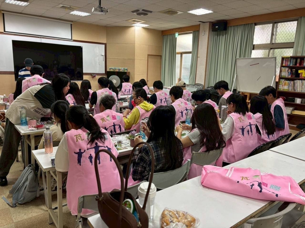 育幼院花藝課程
