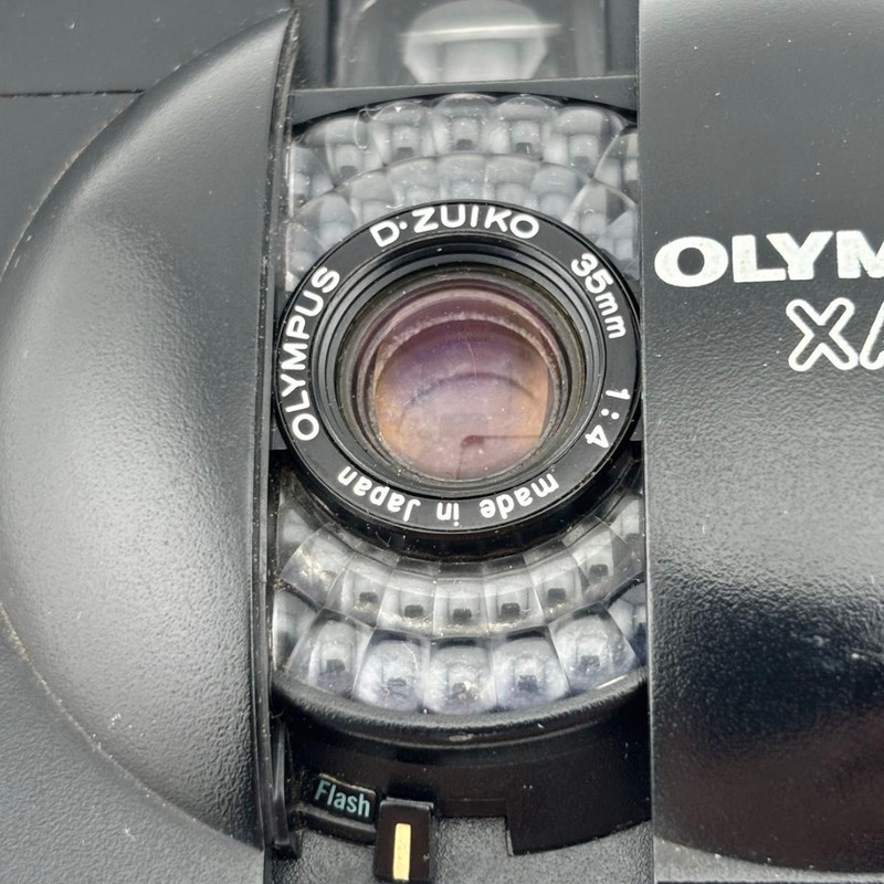 OLYMPUS XA1 D.Zuiko 35mm f/4 Compact Film Camera w/ A9M Flash