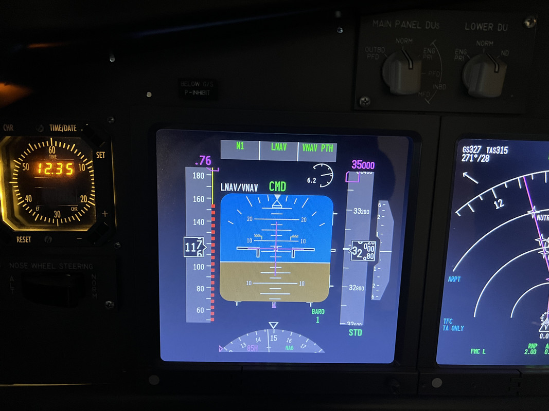 5AC25F25-7B60-46DB-B8ED-25F2859D09DE