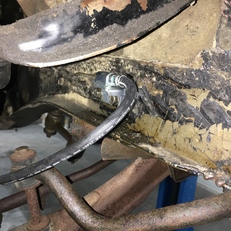 5D064F9C-95C0-47FA-861E-DE9E80BEC33A