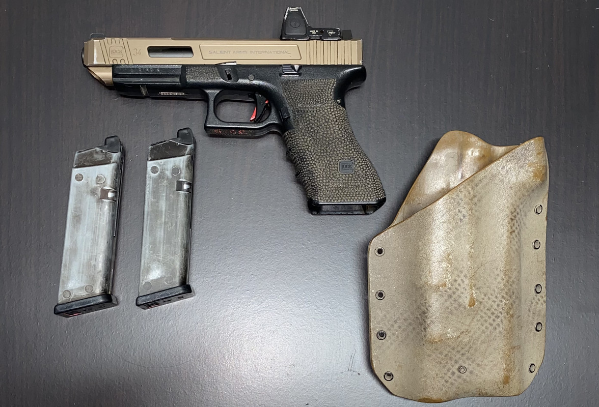 C7E8198B-880D-4421-B993-29785F53BF98