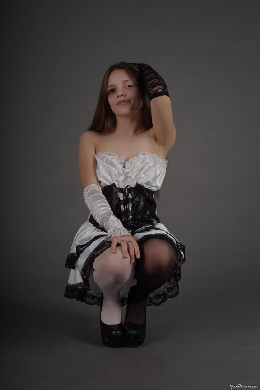 MarvelCharm_Nika-Light-Dark-102