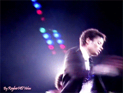 tumblr-m1i6g09g-VV1qf36afo1-250.gif