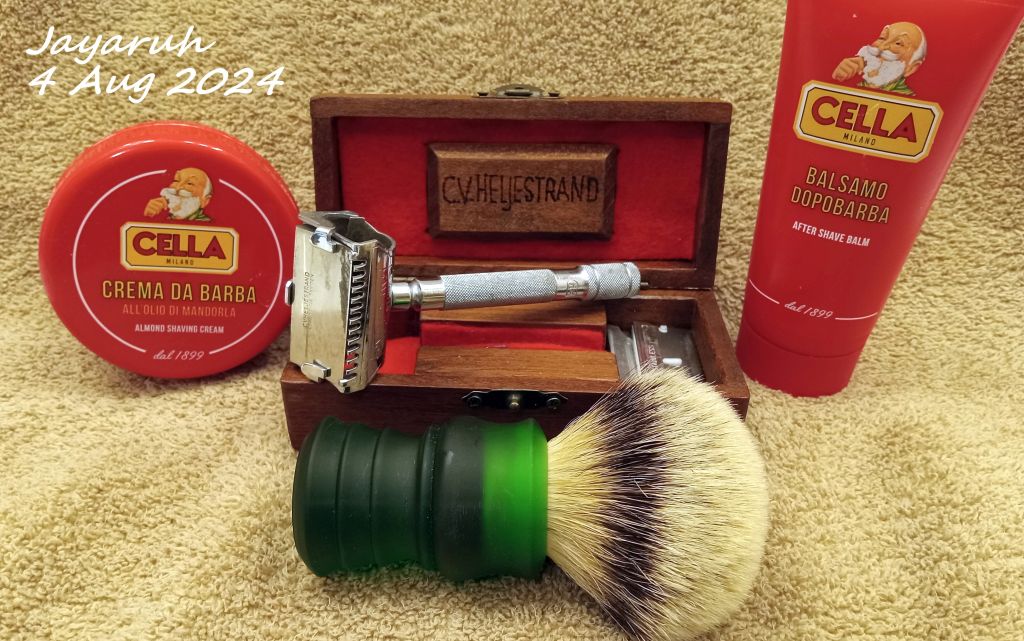 [Image: sos240804.jpg]